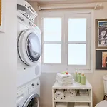 La Pause Parisienne, Au Pied Du Metro Apartment